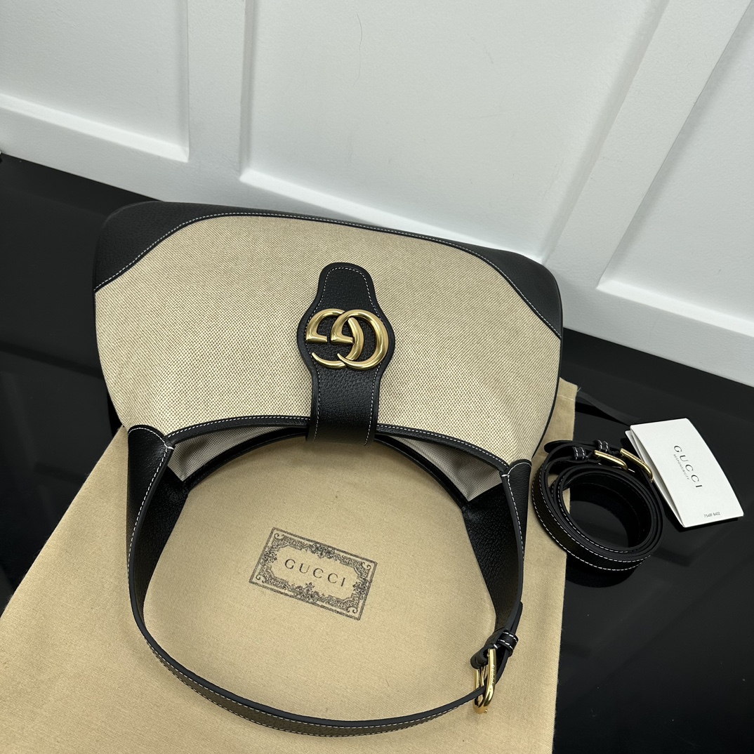 Gucci Hobo Bags